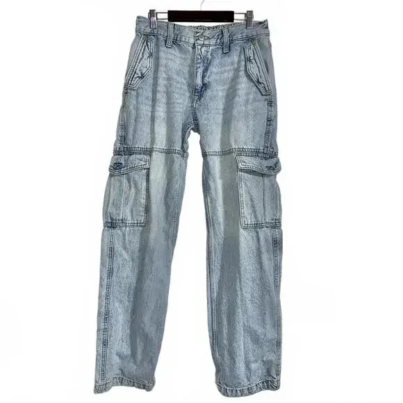 Aeropostale Light Wash Denim Cargo Pants size small - Picture 2 of 7